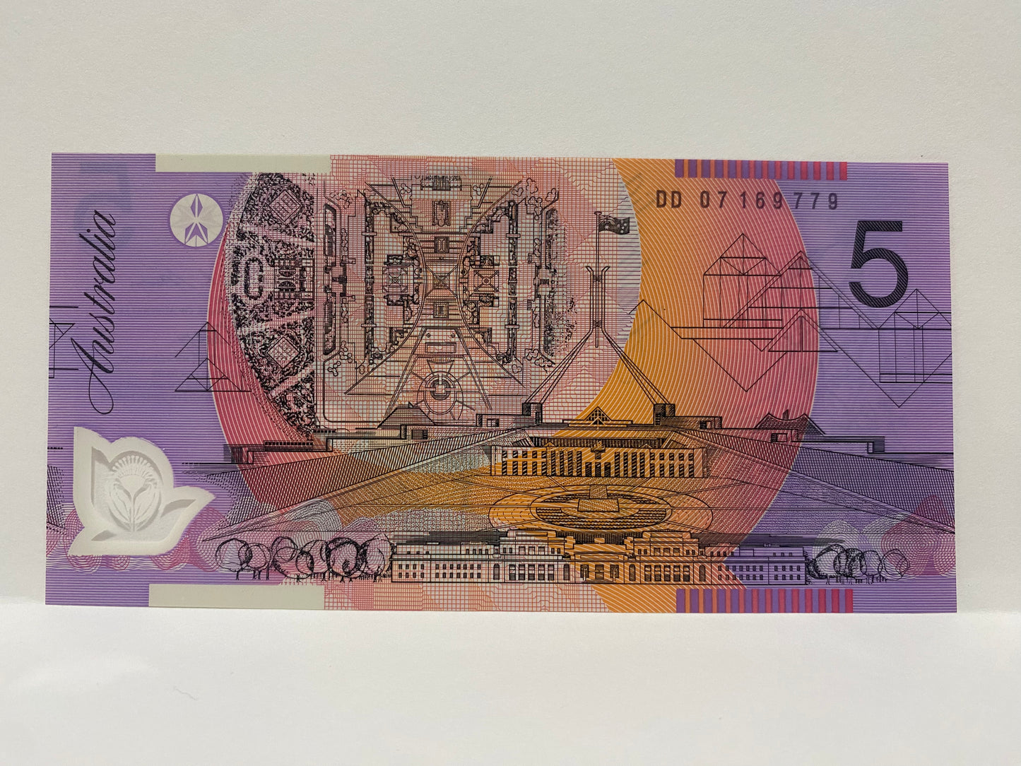 2007 $5 POLYMER BANKNOTE STEVENS/HENRY UNCIRCULATED